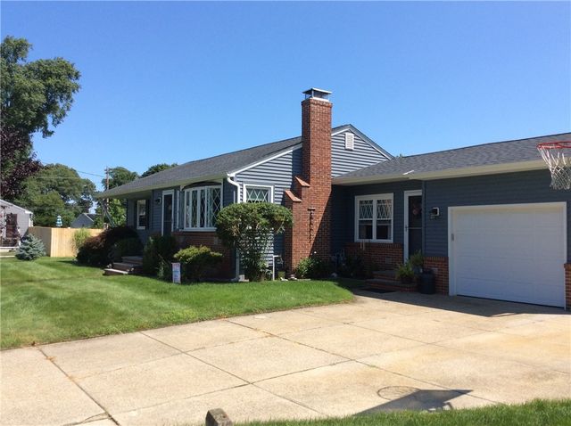 18 Mellon Road, Warwick, RI 02889