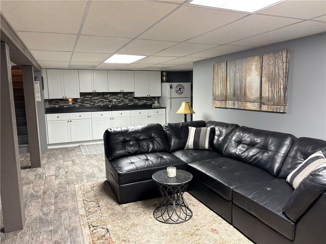 18 Mellon Road, Warwick, RI 02889