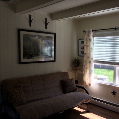 18 Mellon Road, Warwick, RI 02889