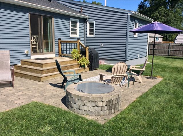 18 Mellon Road, Warwick, RI 02889