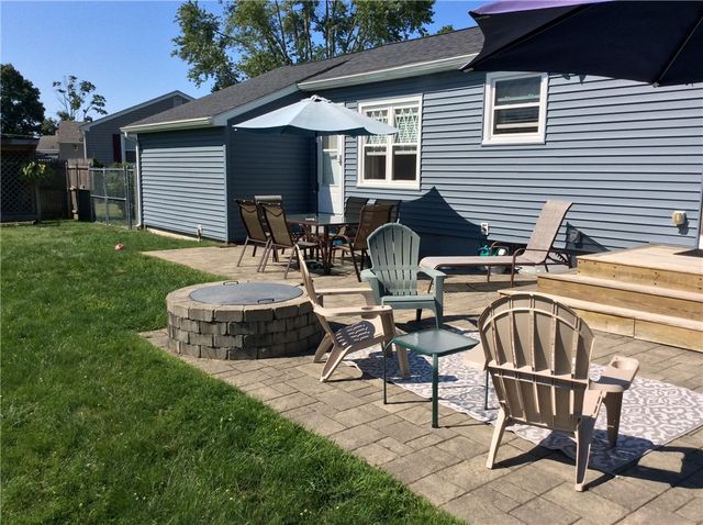 18 Mellon Road, Warwick, RI 02889