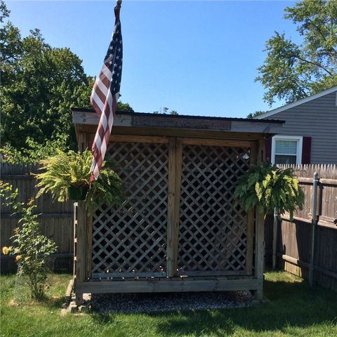 18 Mellon Road, Warwick, RI 02889