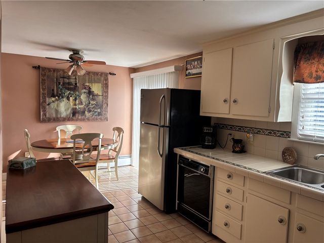 18 Mellon Road, Warwick, RI 02889