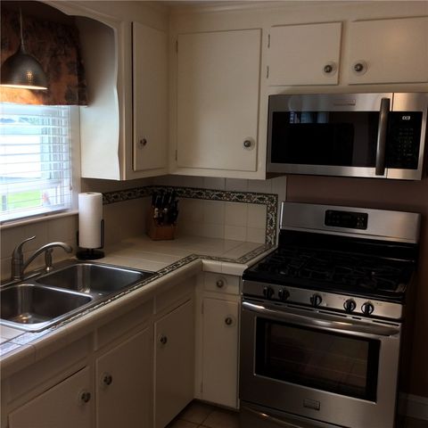18 Mellon Road, Warwick, RI 02889