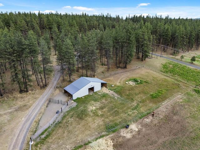 13607 S Goss Rd, Cheney, WA 99004