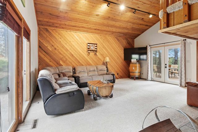 13607 S Goss Rd, Cheney, WA 99004
