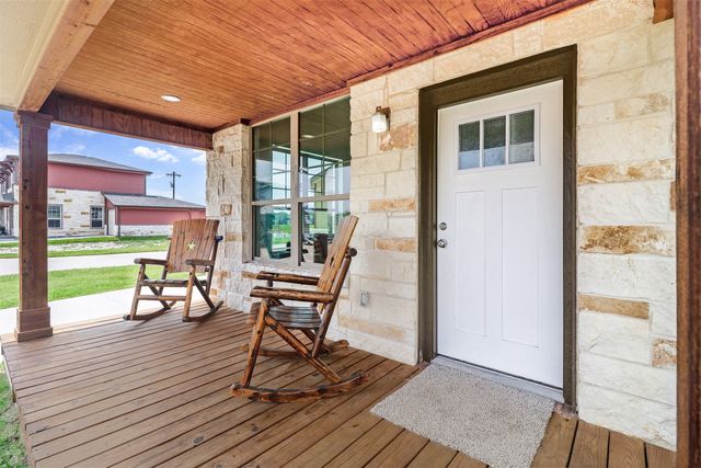 106 Perch Drive, West Tawakoni, TX 75474