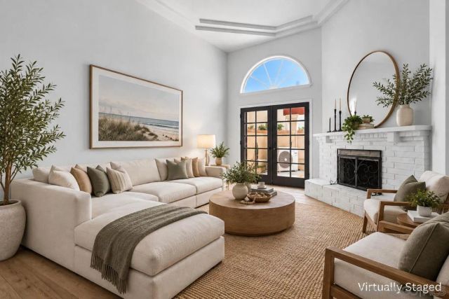 2565 Navarra Dr B, Carlsbad, CA 92009