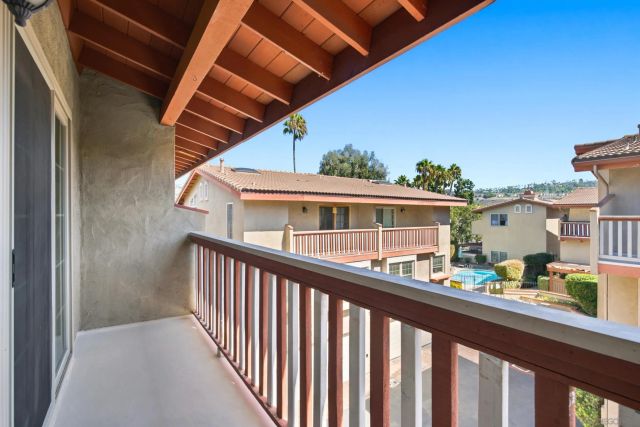 2565 Navarra Dr B, Carlsbad, CA 92009