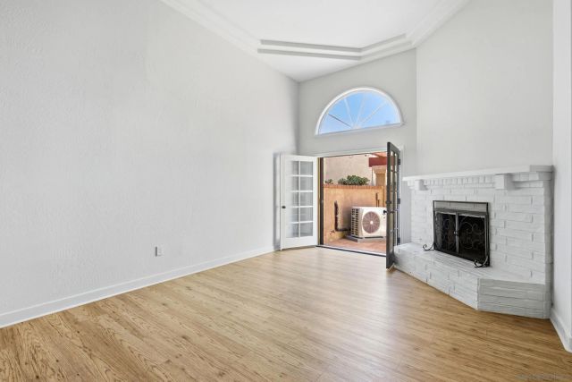 2565 Navarra Dr B, Carlsbad, CA 92009
