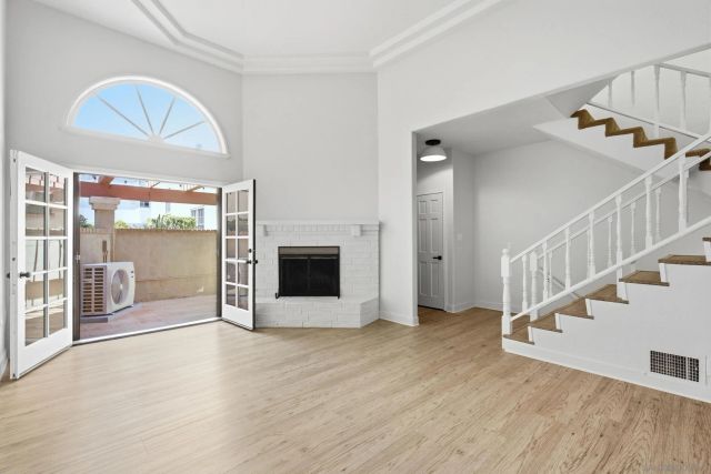 2565 Navarra Dr B, Carlsbad, CA 92009
