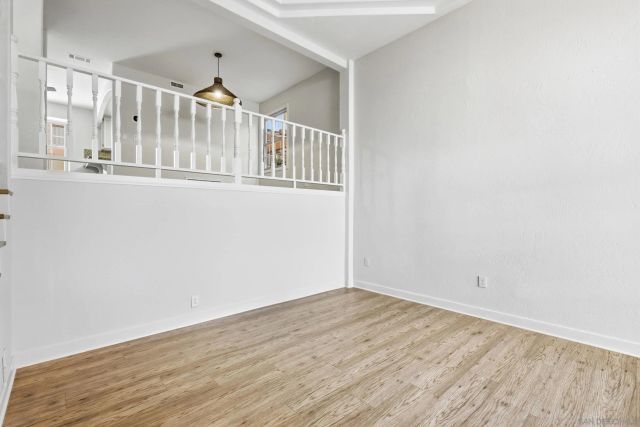 2565 Navarra Dr B, Carlsbad, CA 92009