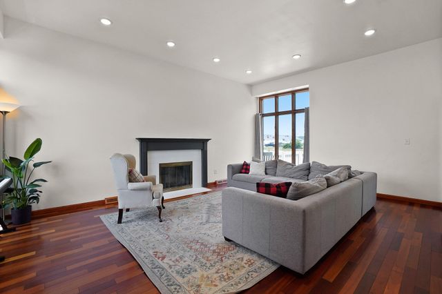 4906 Cardinal Court, Schererville, IN 46375