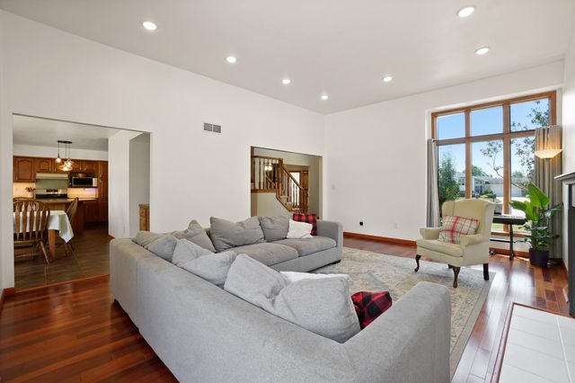 4906 Cardinal Court, Schererville, IN 46375