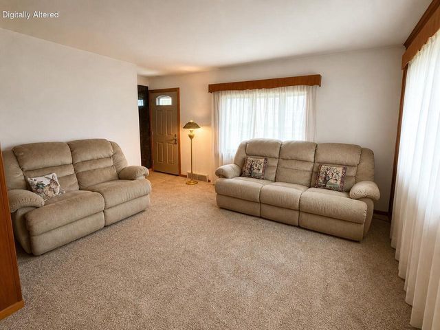 5874 N 67th STREET, Milwaukee, WI 53218