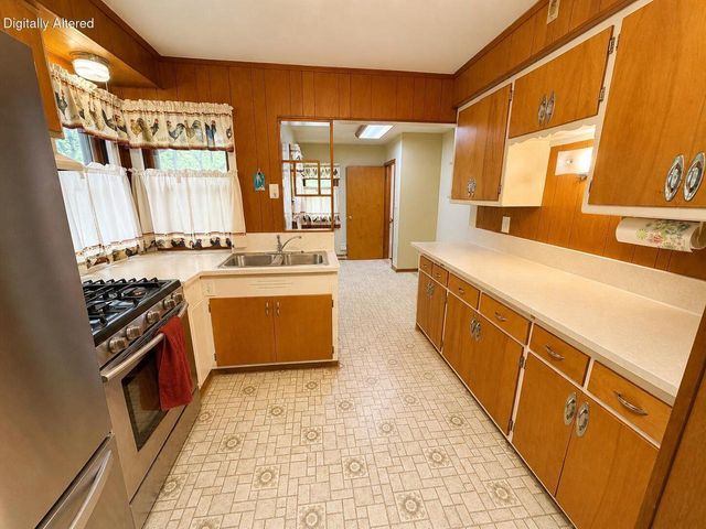 5874 N 67th STREET, Milwaukee, WI 53218