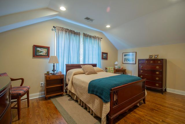 400 N 16th Street, Paducah, KY 42001