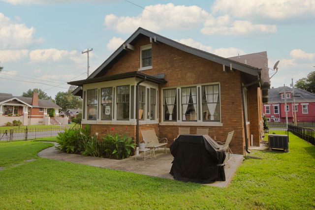 400 N 16th Street, Paducah, KY 42001