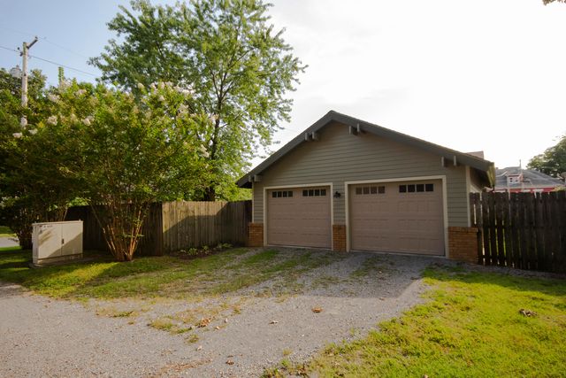 400 N 16th Street, Paducah, KY 42001