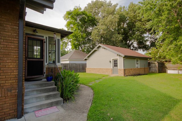 400 N 16th Street, Paducah, KY 42001