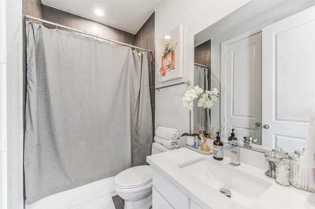 5205 Allen Street C, Houston, TX 77007