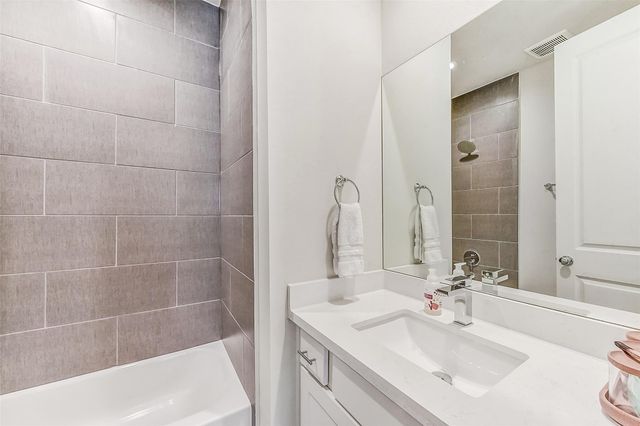 5205 Allen Street C, Houston, TX 77007