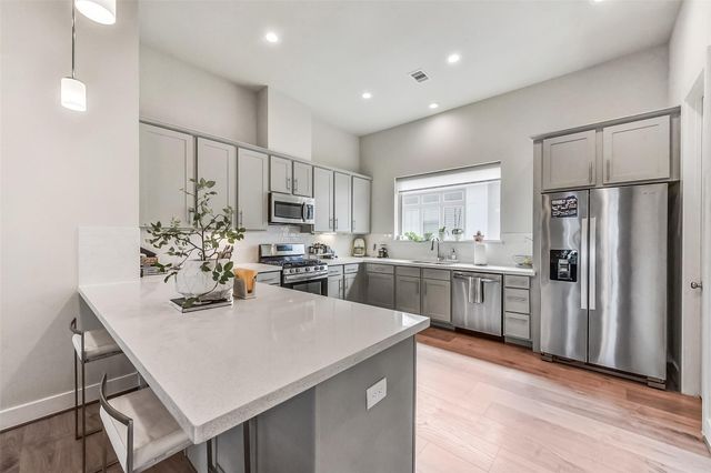 5205 Allen Street C, Houston, TX 77007