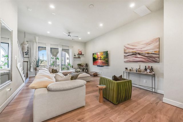 5205 Allen Street C, Houston, TX 77007