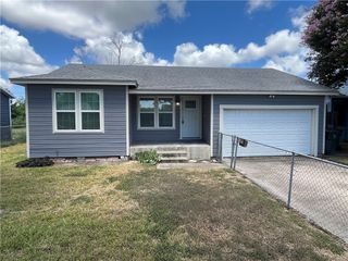 4937 Willowbrook Dr, Corpus Christi, TX 78411