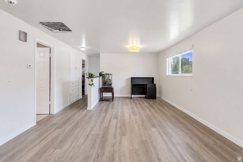 6824 S NYE DR, Cottonwood Heights, UT 84121 — photo 5