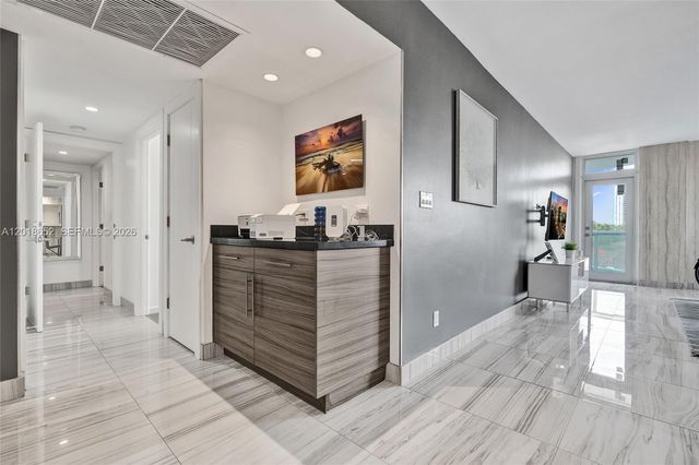 19370 Collins Ave 426, Sunny Isles Beach, FL 33160