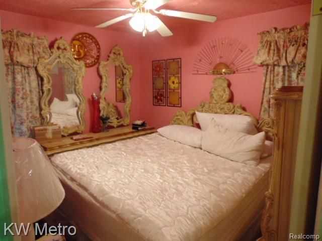 9606 Whitcomb Street, Detroit, MI 48227