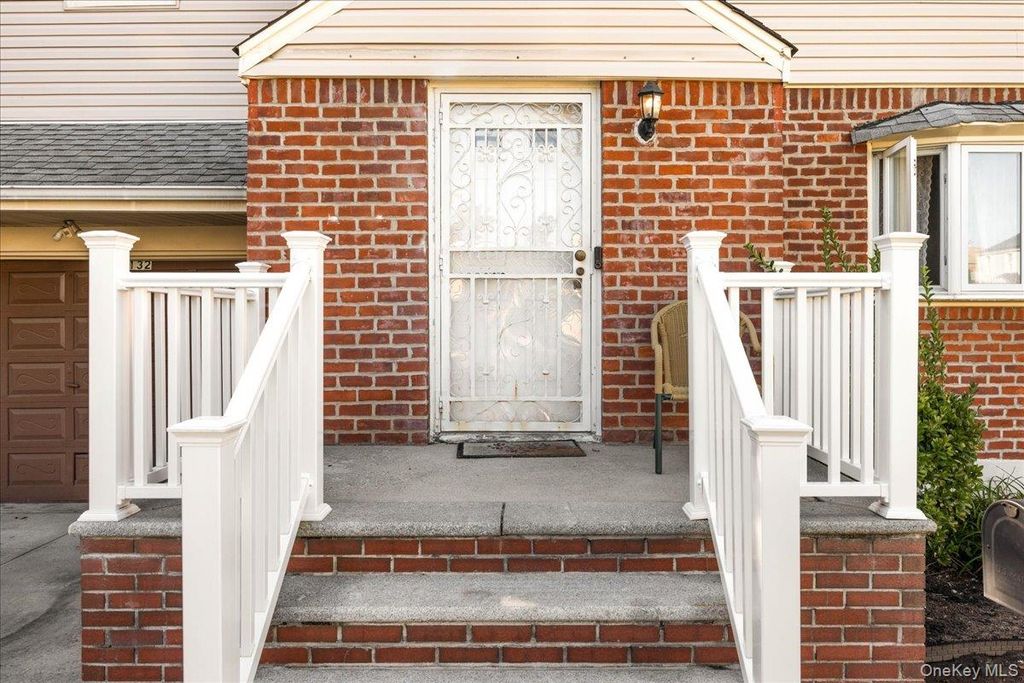 132 Nassau Street, Elmont, NY 11003 — photo 4