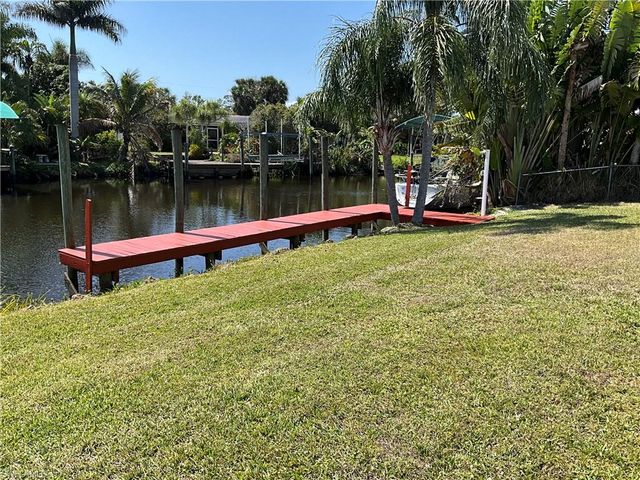 1712 Club House RD, North Fort Myers, FL 33917