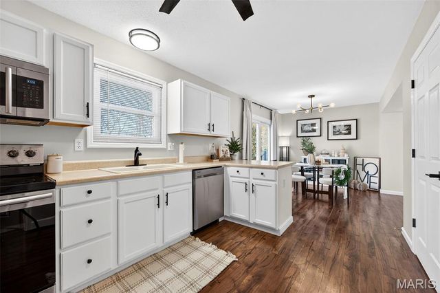 507 Donna Marie Drive 2047B, Wentzville, MO 63385