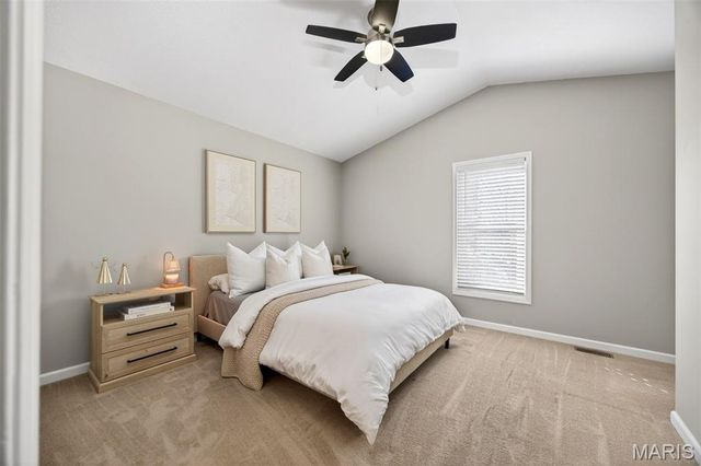 507 Donna Marie Drive 2047B, Wentzville, MO 63385