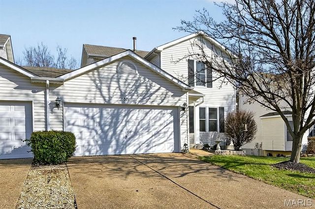 507 Donna Marie Drive 2047B, Wentzville, MO 63385