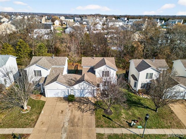 507 Donna Marie Drive 2047B, Wentzville, MO 63385