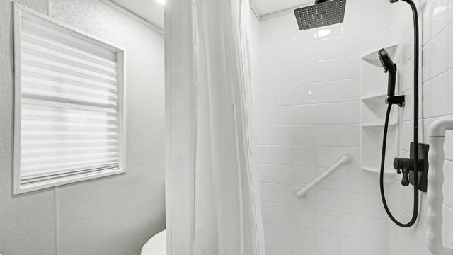 1512 Sycamore St, Kenova, WV 25530