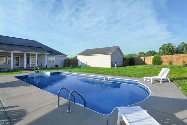 2946 US Highway 158, Mocksville, NC 27028