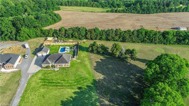 2946 US Highway 158, Mocksville, NC 27028