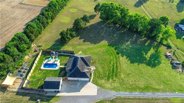 2946 US Highway 158, Mocksville, NC 27028