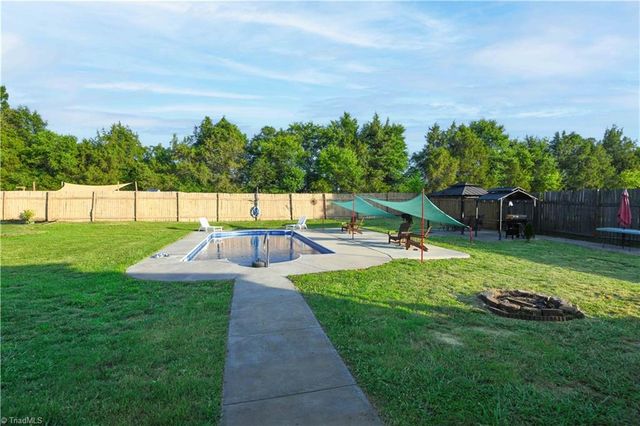 2946 US Highway 158, Mocksville, NC 27028