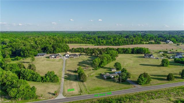 2946 US Highway 158, Mocksville, NC 27028