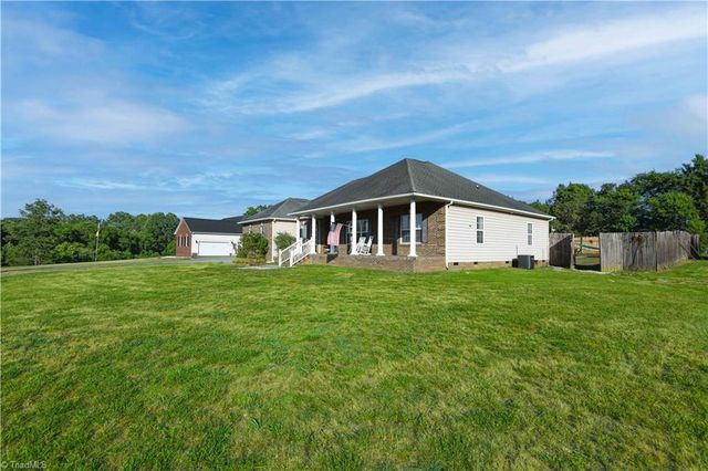 2946 US Highway 158, Mocksville, NC 27028