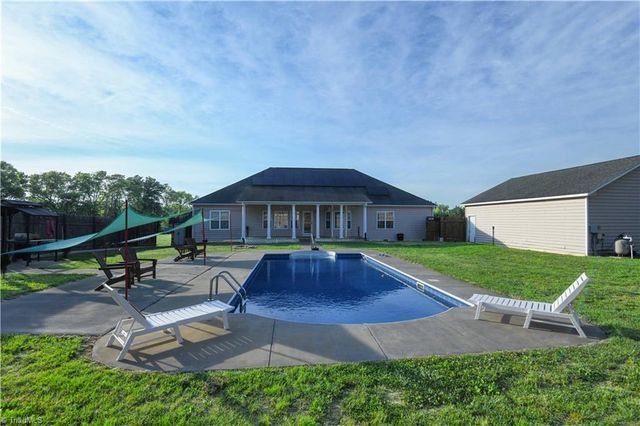 2946 US Highway 158, Mocksville, NC 27028