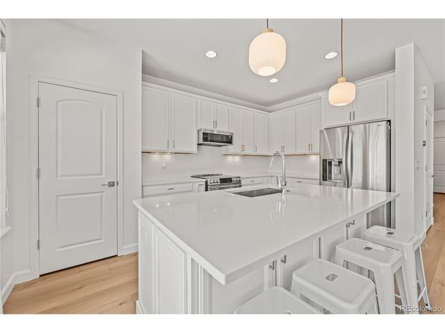 9457 E 52nd Ave, Denver, CO 80238