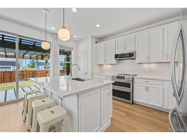 9457 E 52nd Ave, Denver, CO 80238
