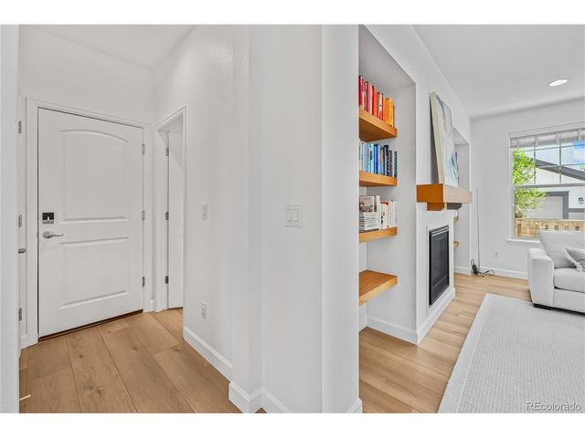 9457 E 52nd Ave, Denver, CO 80238