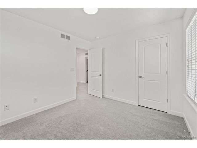 9457 E 52nd Ave, Denver, CO 80238